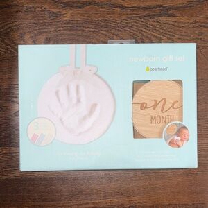 Pearhead Baby Keepsake Kit with Pastel and Wood Tones
